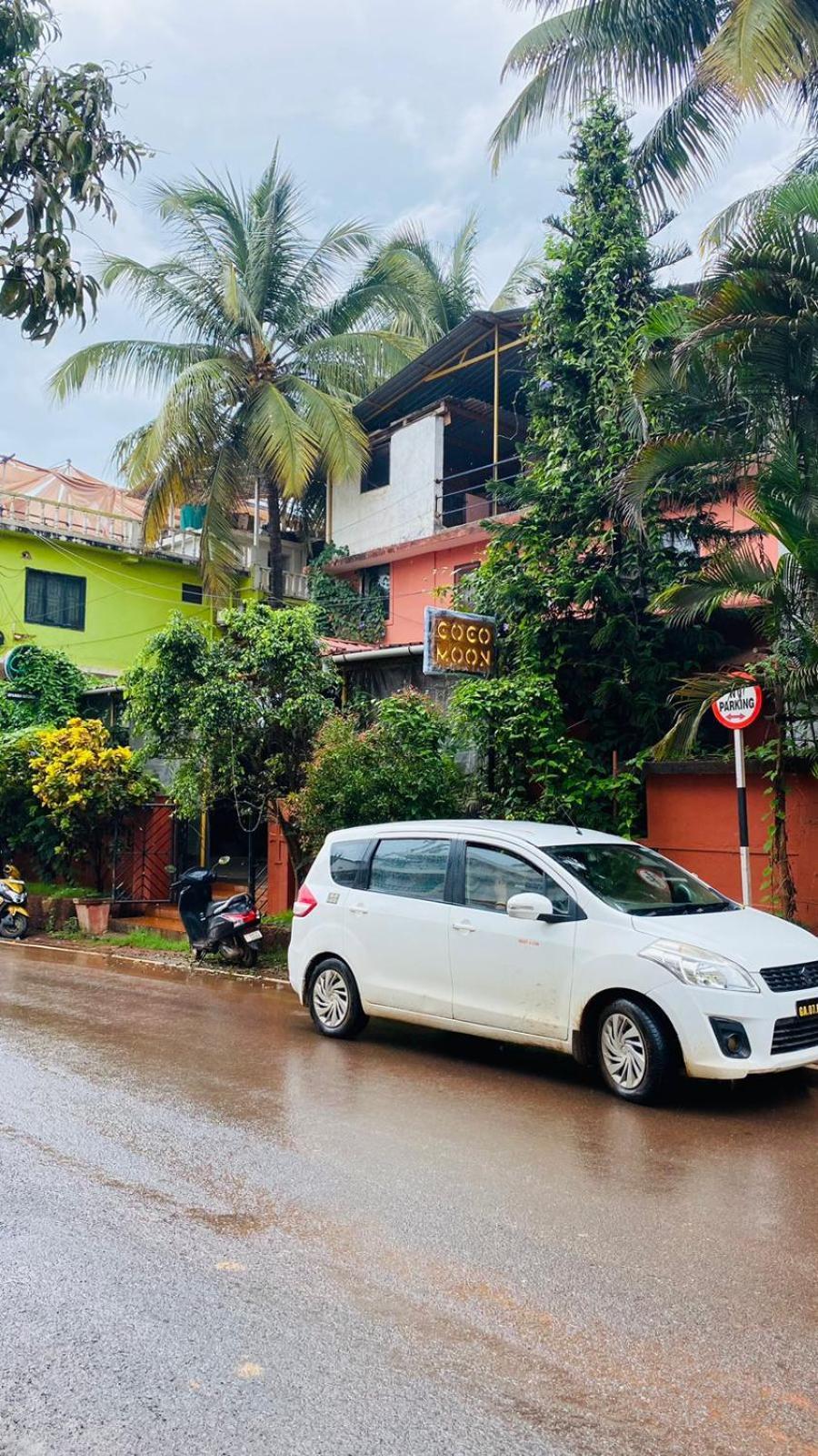 Hotel Coco Moon Morjim Exterior foto