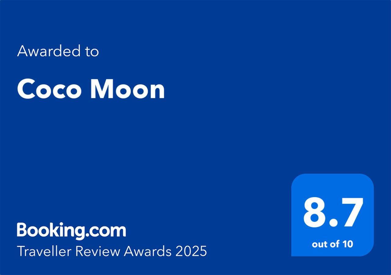 Hotel Coco Moon Morjim Exterior foto
